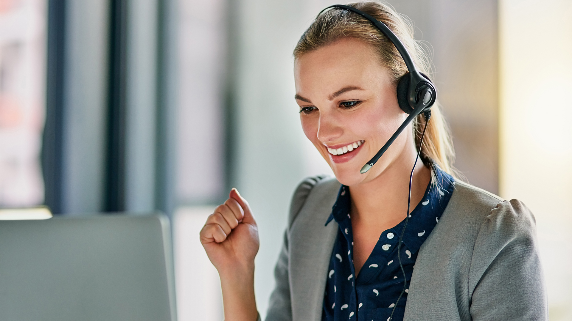 Transforming Retail Call Centers with Empathy: Enhancing Customer Experience and Driving Sales